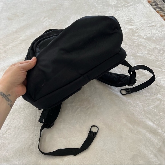 SWISSGEAR Medium 28 Laptop Backpack - Picture 4 of 10